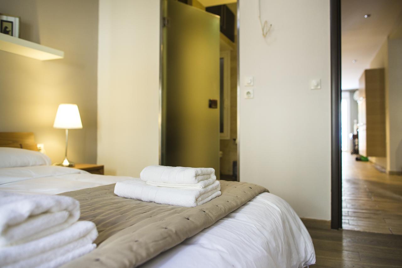 Kerameikos Boutique Athens Luxurious Apartments ภายนอก รูปภาพ