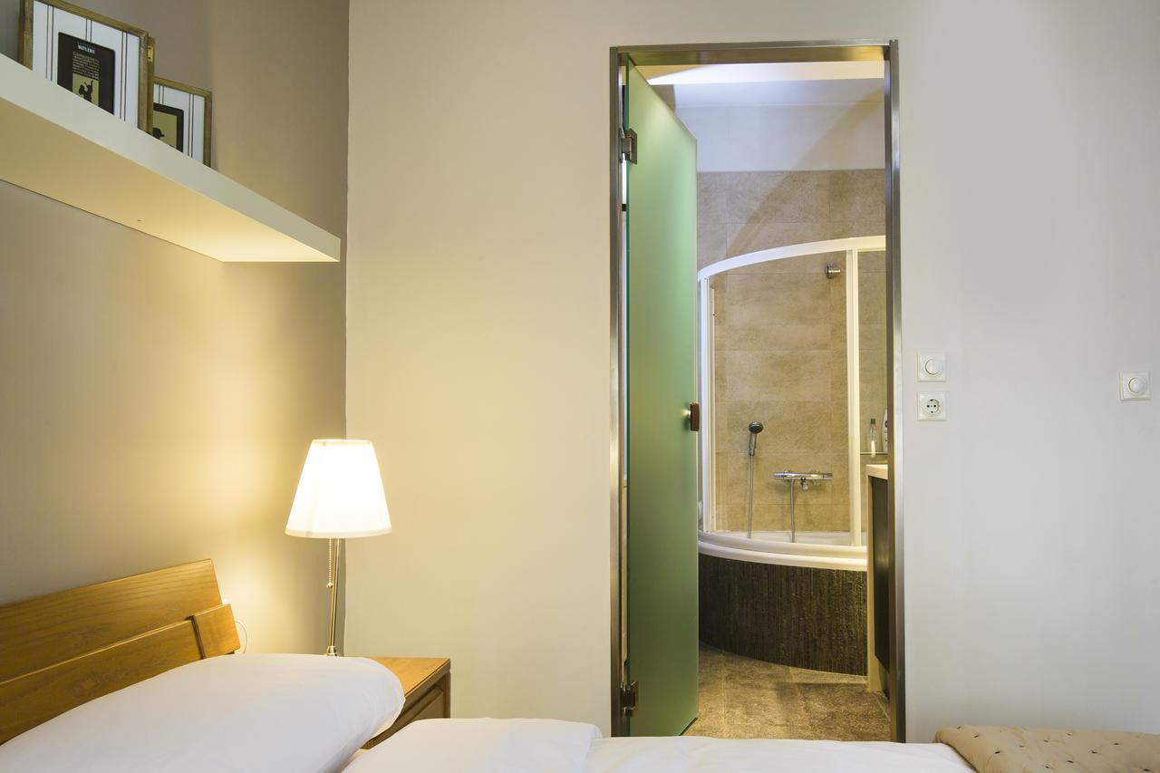 Kerameikos Boutique Athens Luxurious Apartments ภายนอก รูปภาพ